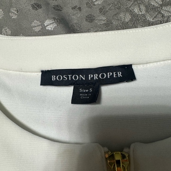 Pants too! Boston Proper Ivory Coast Cropped Chic Coordinates outfit - Picture 6 of 7